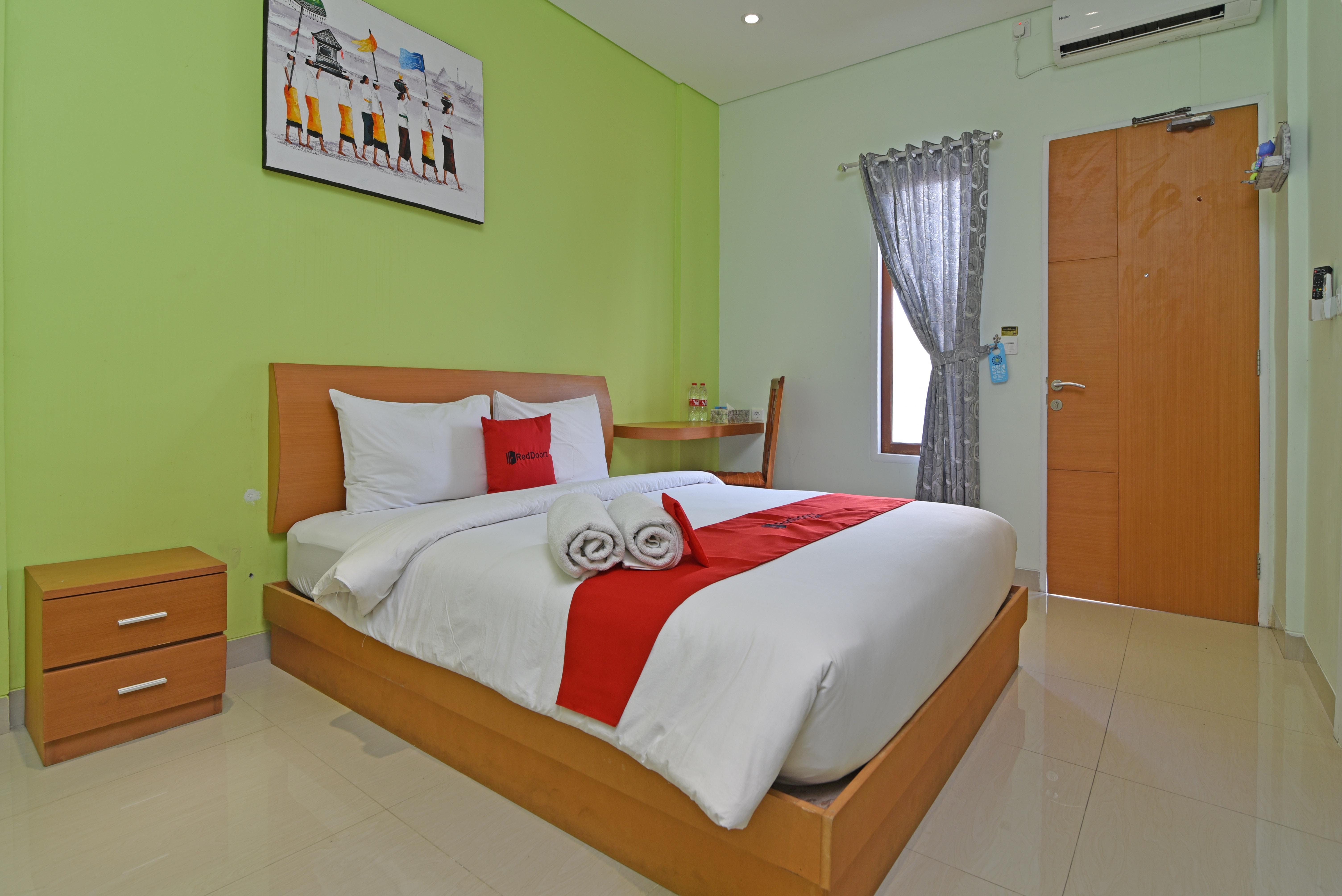 Reddoorz Plus @ Mahendradatta Denpasar Exterior photo