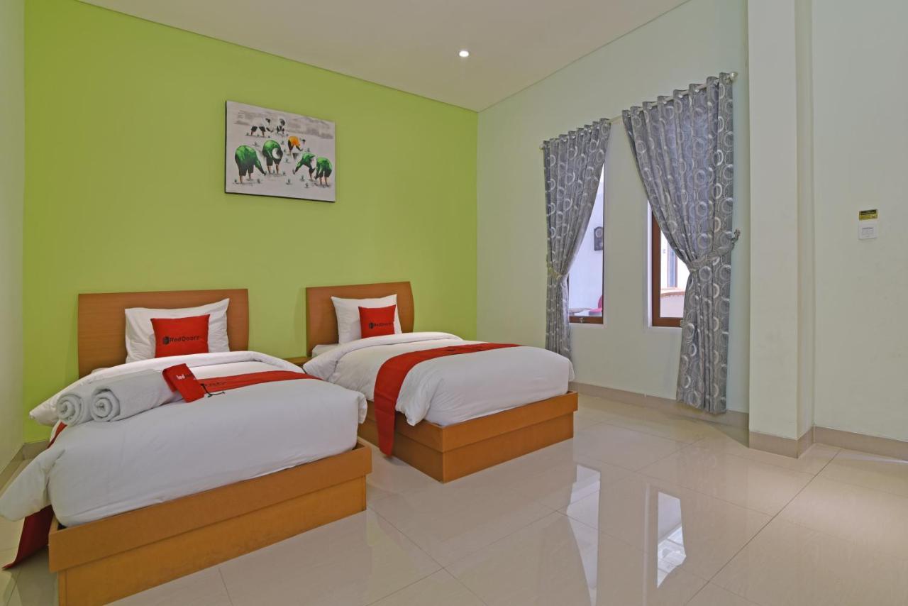 Reddoorz Plus @ Mahendradatta Denpasar Exterior photo